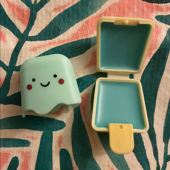 10 Piece Hair & Nail Accessories Beauty Bundle Set Lip Gloss Scrunchies Clips - Picture 12 of 12